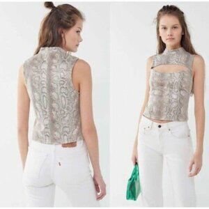 NWOT Urban Outfitters Kiara Snake Print Cutout Crop Tank Top women Size Medium